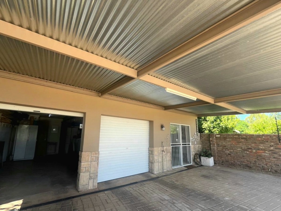 5 Bedroom Property for Sale in Blydeville Northern Cape